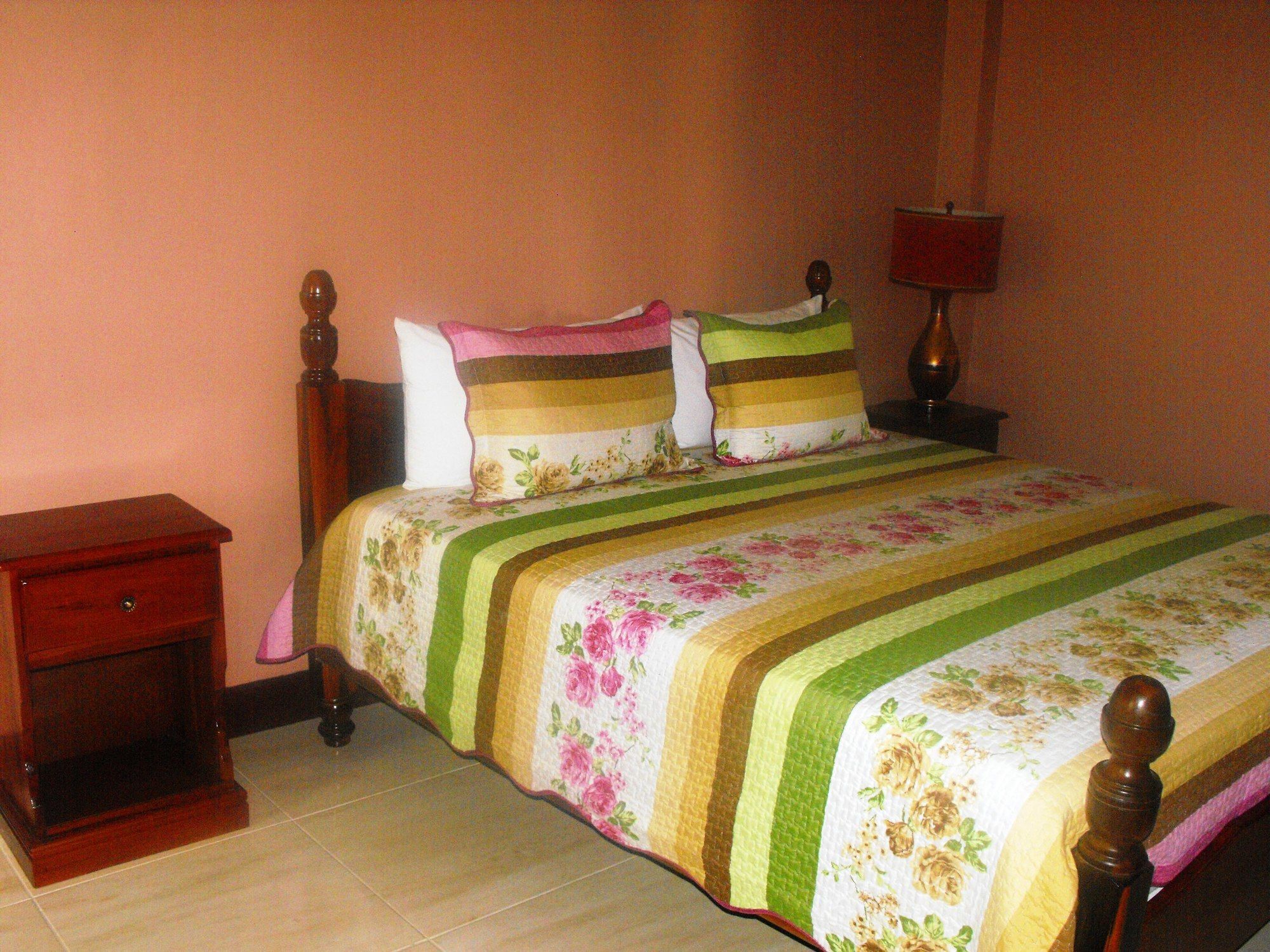Hotel Tropik Leadonna Montego Bay Exterior photo