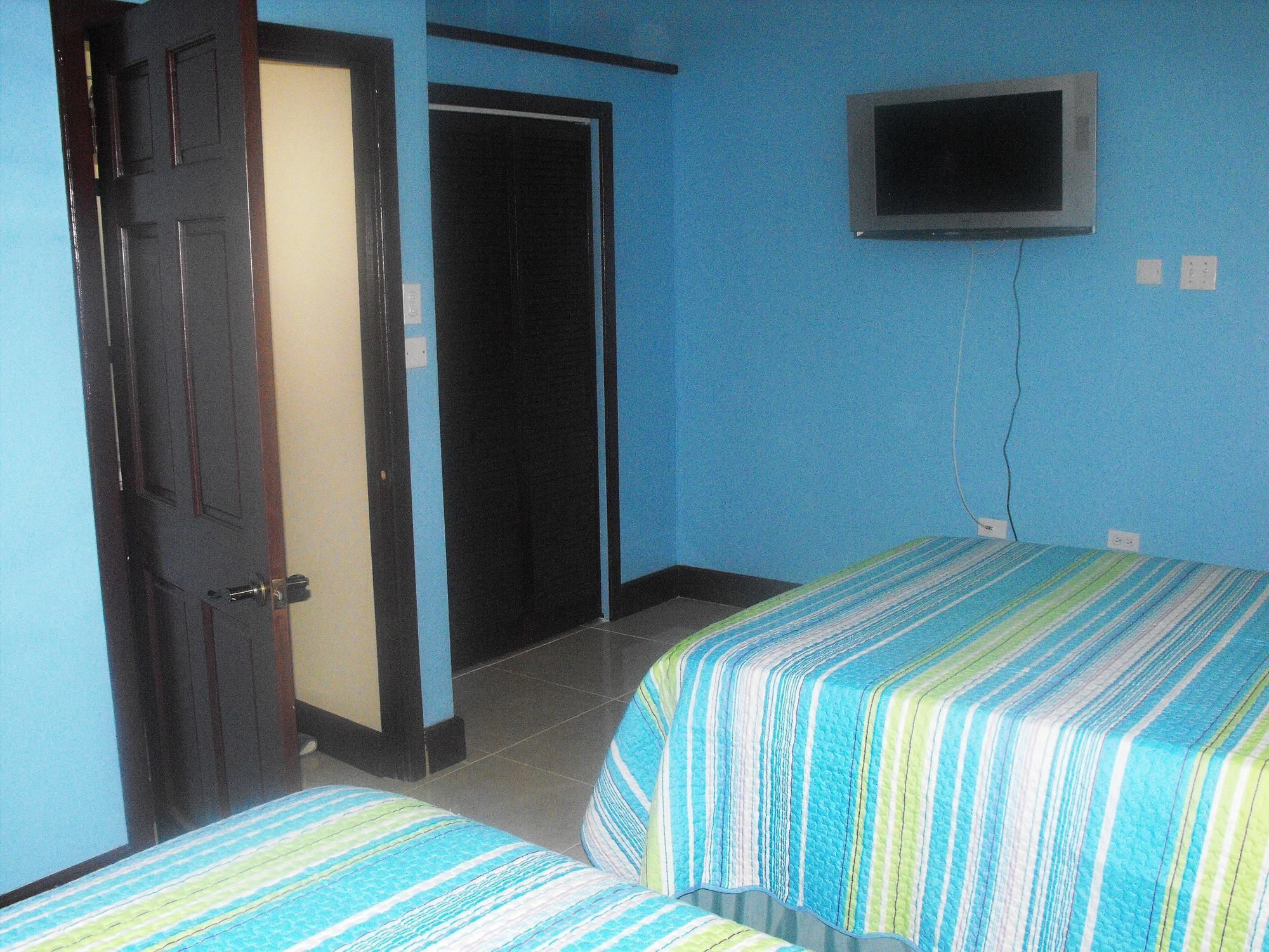 Hotel Tropik Leadonna Montego Bay Exterior photo