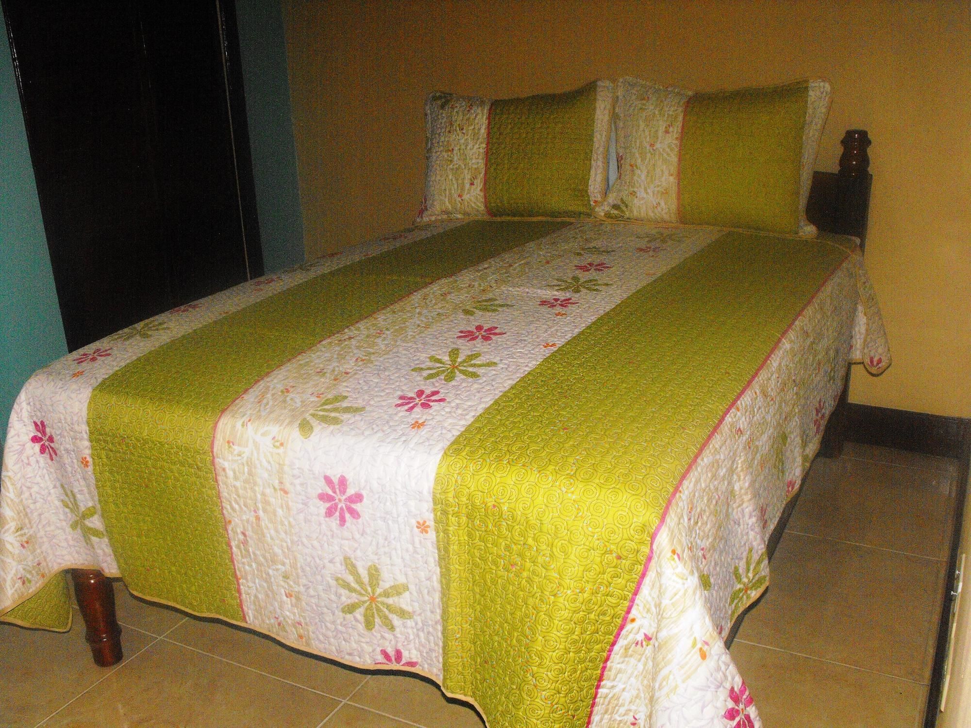 Hotel Tropik Leadonna Montego Bay Exterior photo