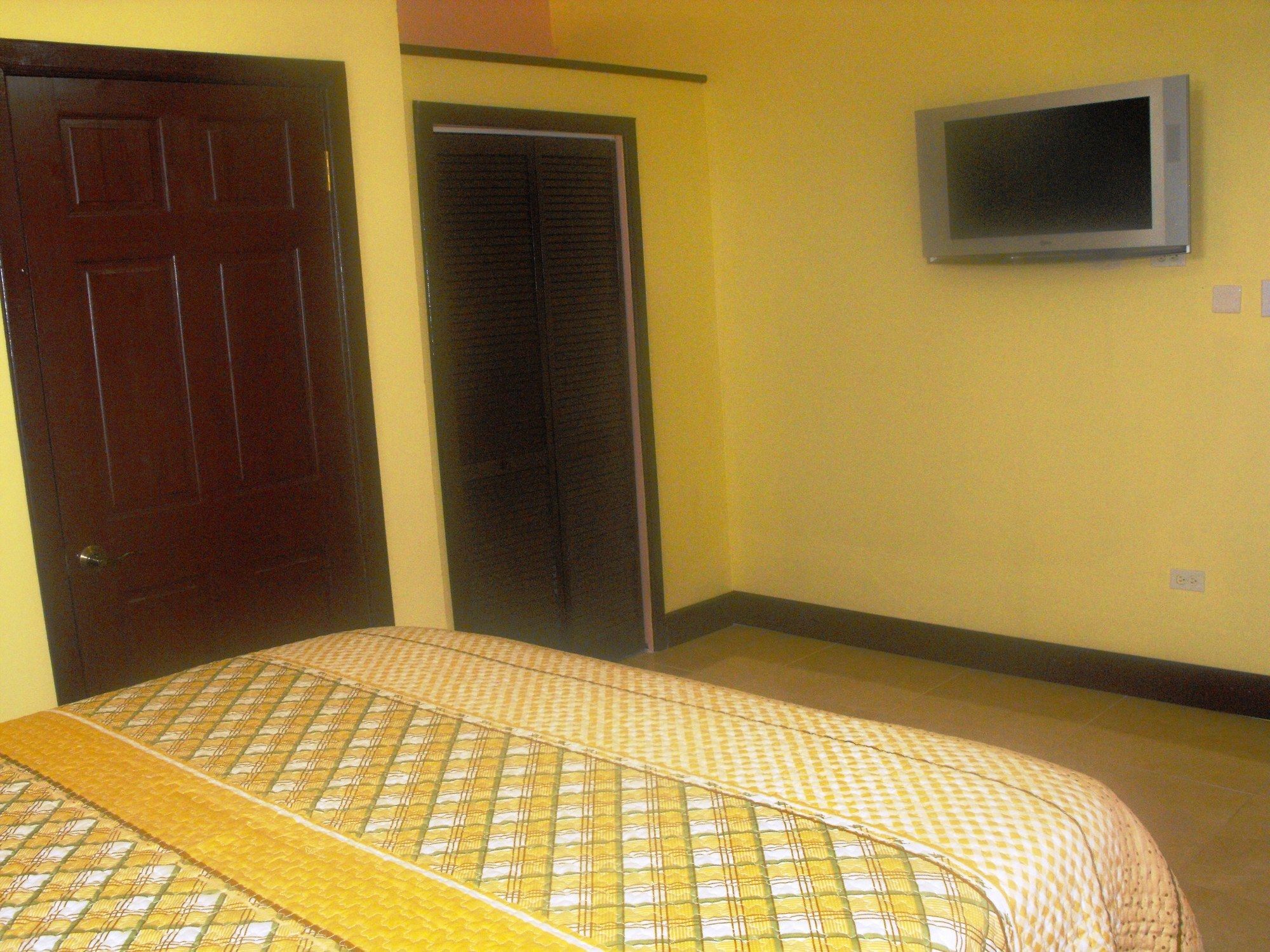 Hotel Tropik Leadonna Montego Bay Exterior photo